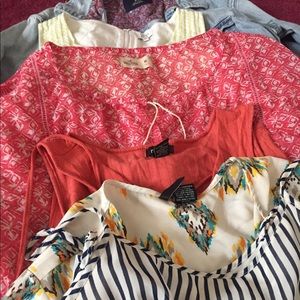 BUNDLE (6) of Women’s Clothing